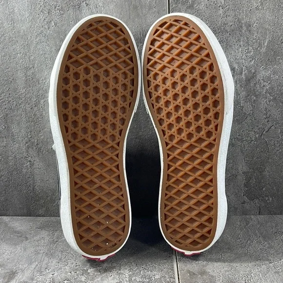 Vans Old Skool Black White Youth Size 3 Unisex - Picture 6 of 8